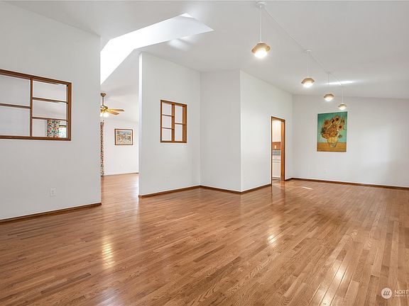 5th image of 5138 Viewridge Drive SE