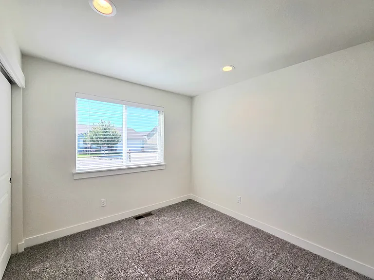 319 S Nevada Ave — Photo 22