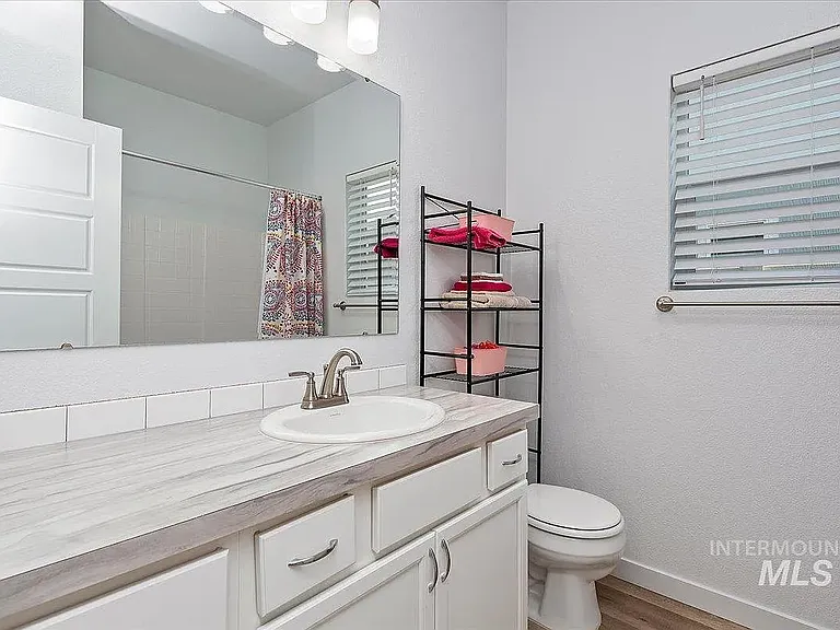 2934 W Silver Riv — Photo 22