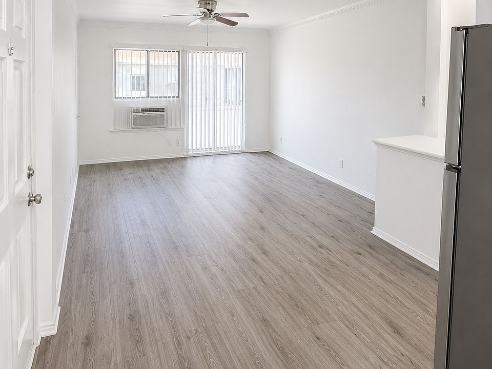 1st image of 5309 Whitsett Ave APT 5