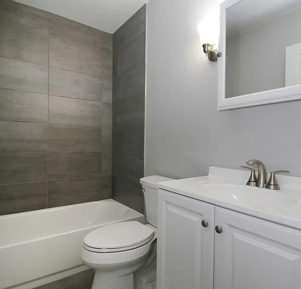 1407 E Chicago St #5 — Photo 5