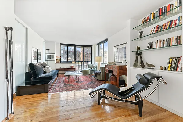 Sold by Essence Realty LLC | media 2