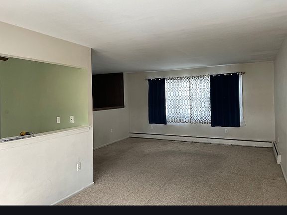 2nd image of 874 E Meadow Ave
