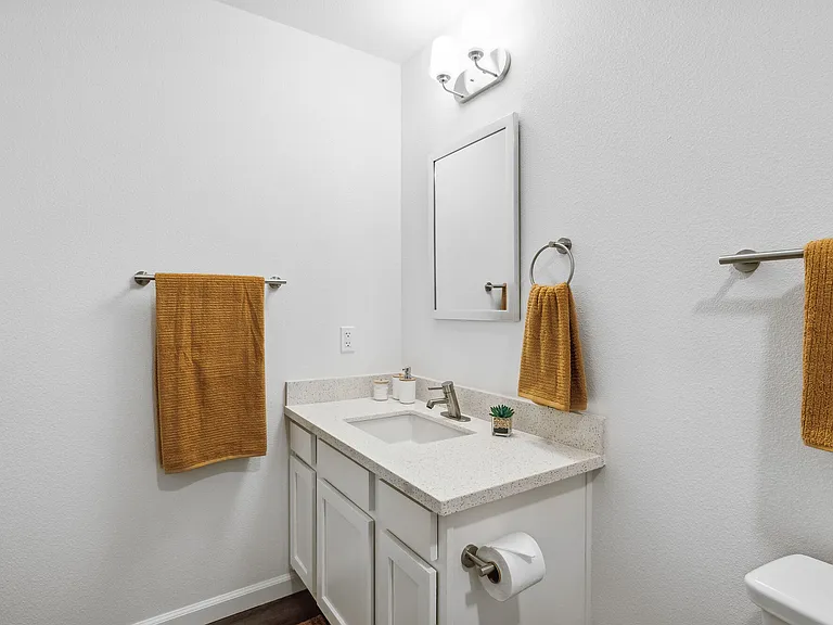 Pullman Lofts — Photo 29