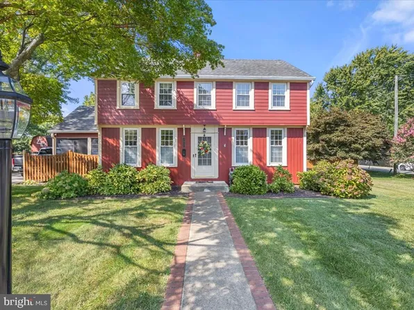 9022 Grant Ave, Manassas, VA 20110