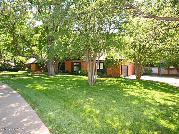 3rd image of 2 Greenwood Ln