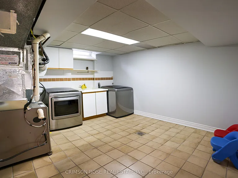 2065 Madden Blvd #BASEMENT — Photo 8
