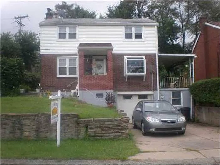 801 Clonmel St photo 1