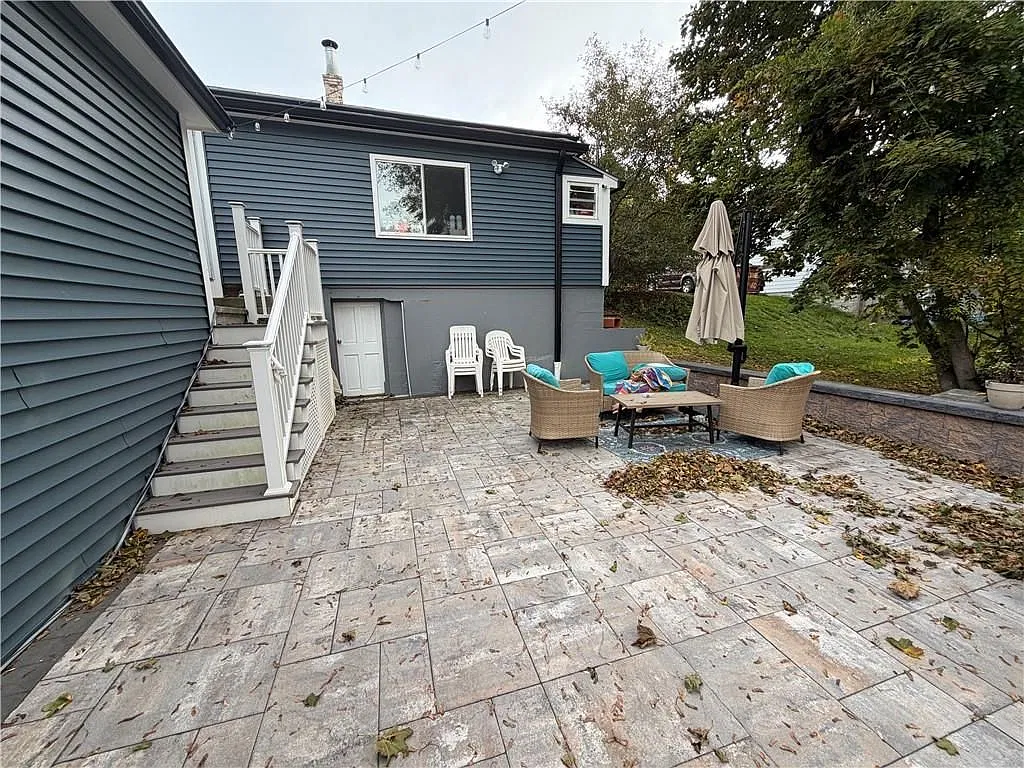 3 bed, 1.0 bath, 1148 sqft, $2,800 — Photo 4