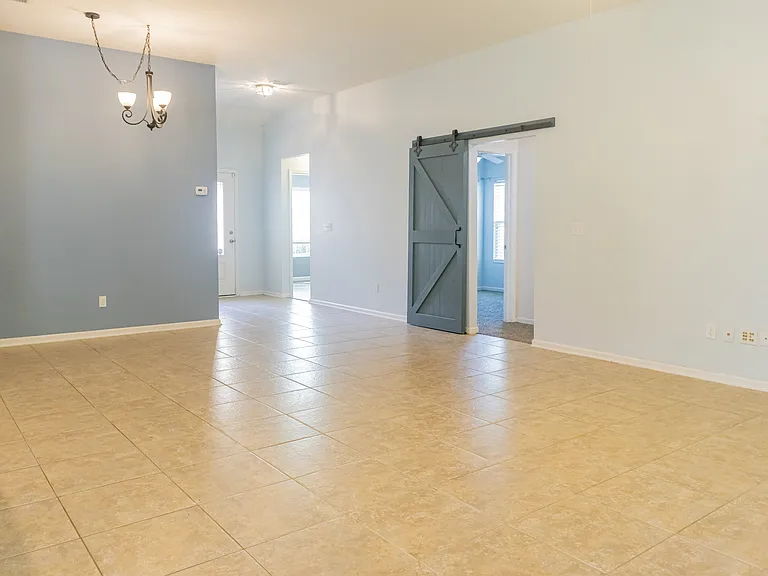 112 Celtic Wedding Dr — Photo 5