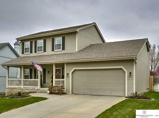 16624 Taylor St, Omaha, NE 68116