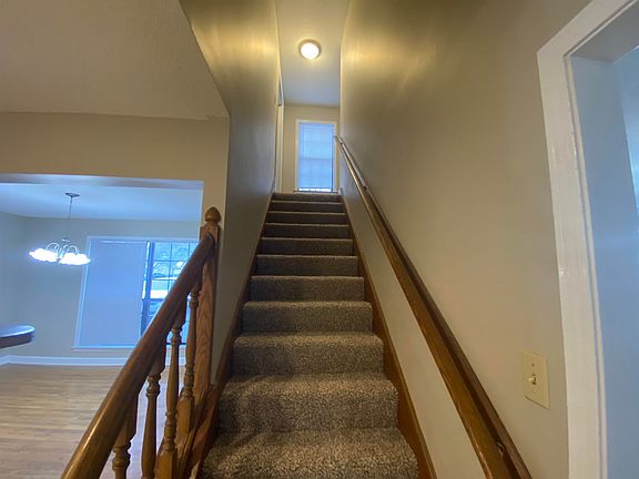 4th image of 2065 Lauren Ln