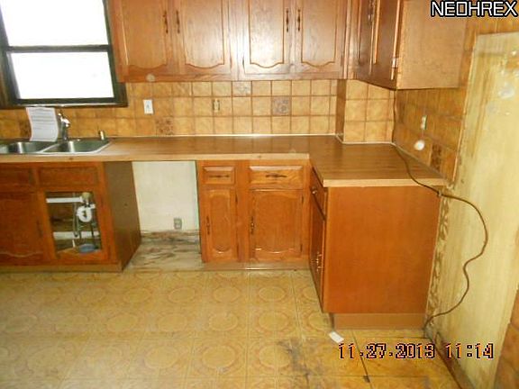 4th image of 4896 E 85th St