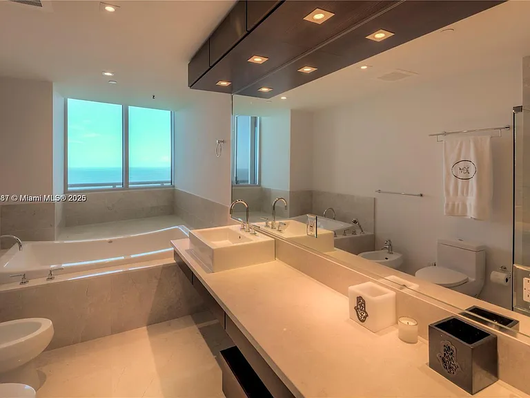 17001 Collins Ave #4301 — Photo 5