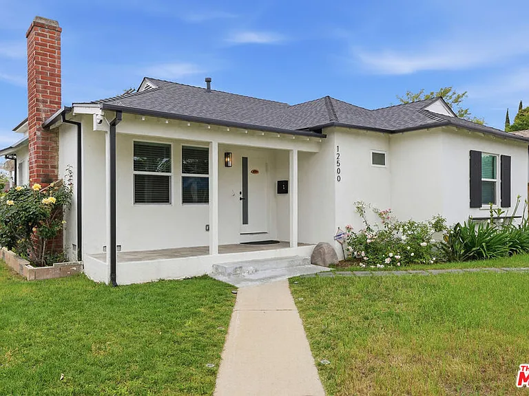 12500 Miranda St — Photo 2