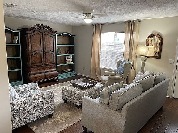 5th image of 108 Starr Ave APT 108