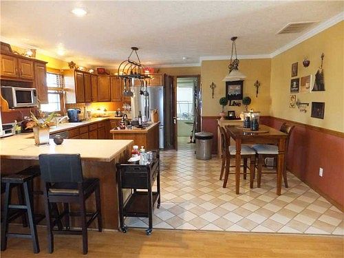 4th image of 748 N Kieran Dr