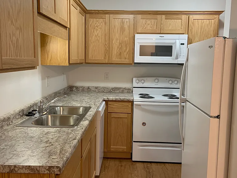 300 Liberty St — Photo 1