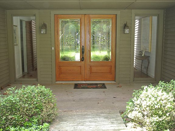 3rd image of 65 Denison Dr