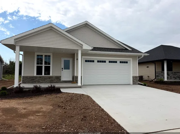 2209 E Golden Gate Dr, Appleton, WI 54913