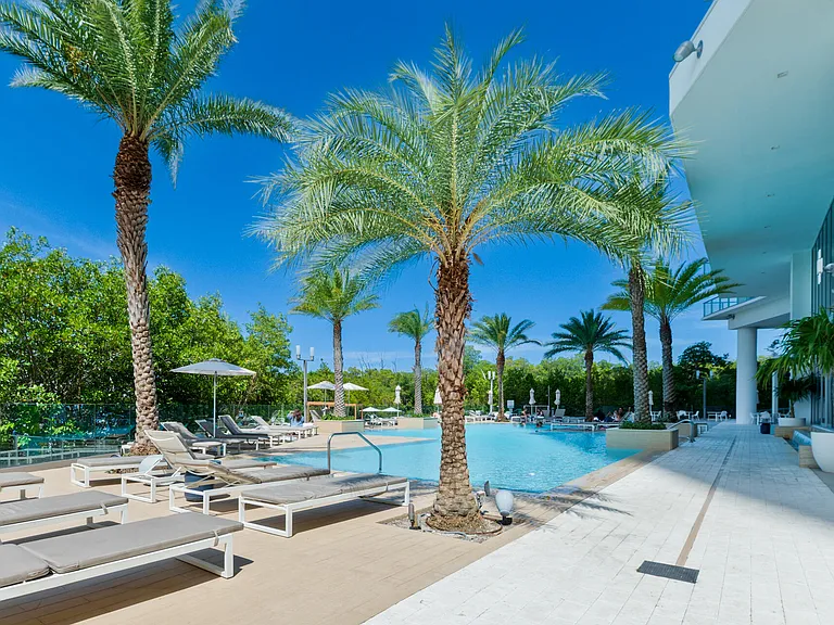 16385 Biscayne Blvd #2502 — Photo 28