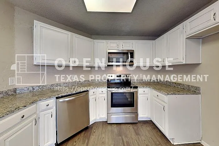 812 Arbor Downs Dr — Photo 6