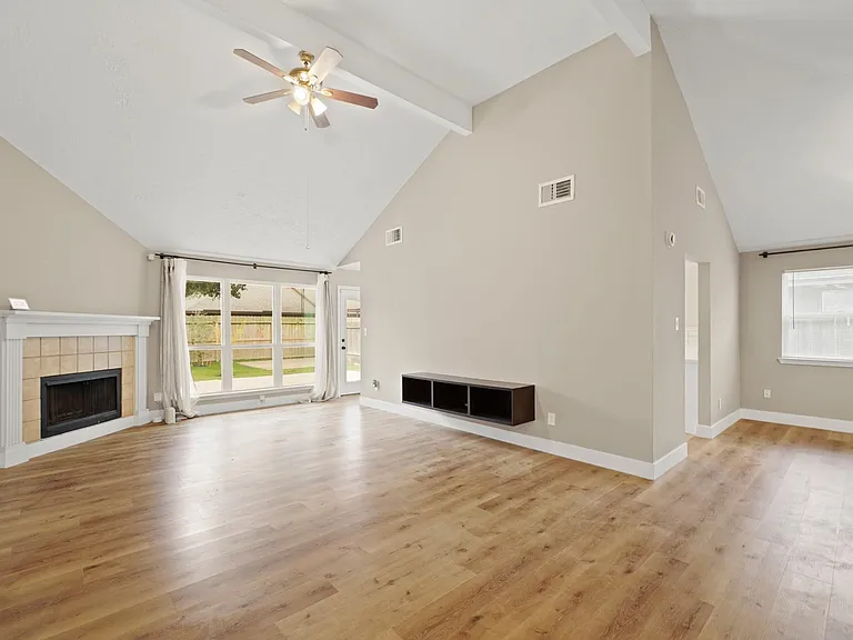 19211 Haystream Dr — Photo 3
