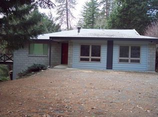 8833 N Applegate Rd, Grants Pass, OR 97527