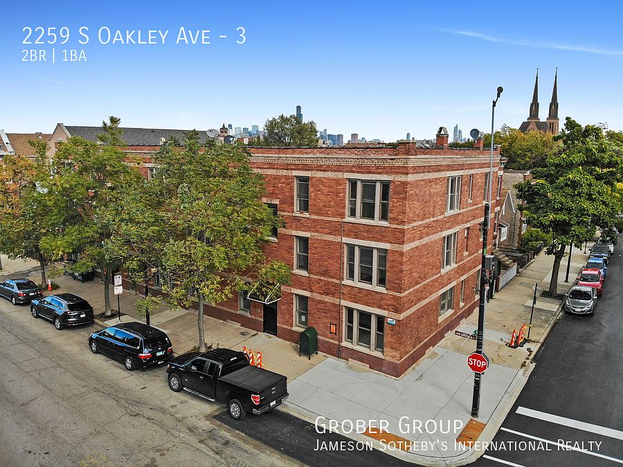 1st image of 2259 S Oakley Ave Floor 3