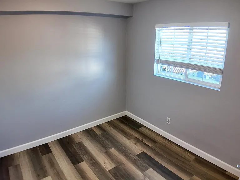 3934 Marine View Ave #39343934-1/2 — Photo 9