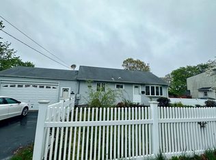 214 Mark Tree Rd, Centereach, NY 11720