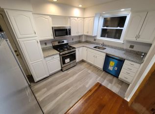 1541 Fitzwatertown Rd, Willow Grove, PA 19090