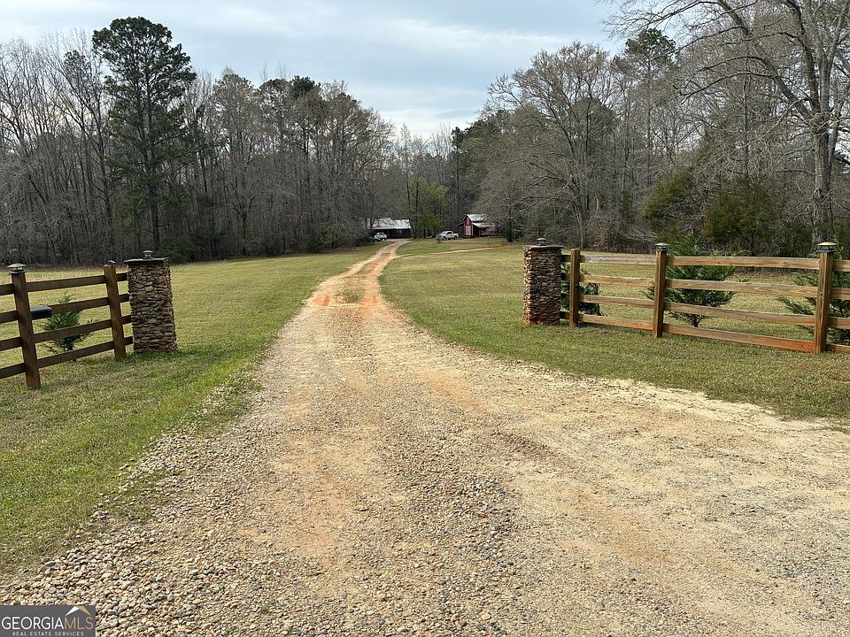 1st image of 802 Lane Rd