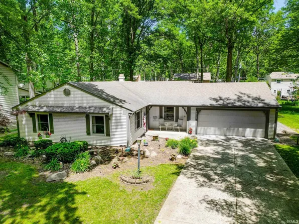 6405 Durango Dr, Fort Wayne, IN 46815