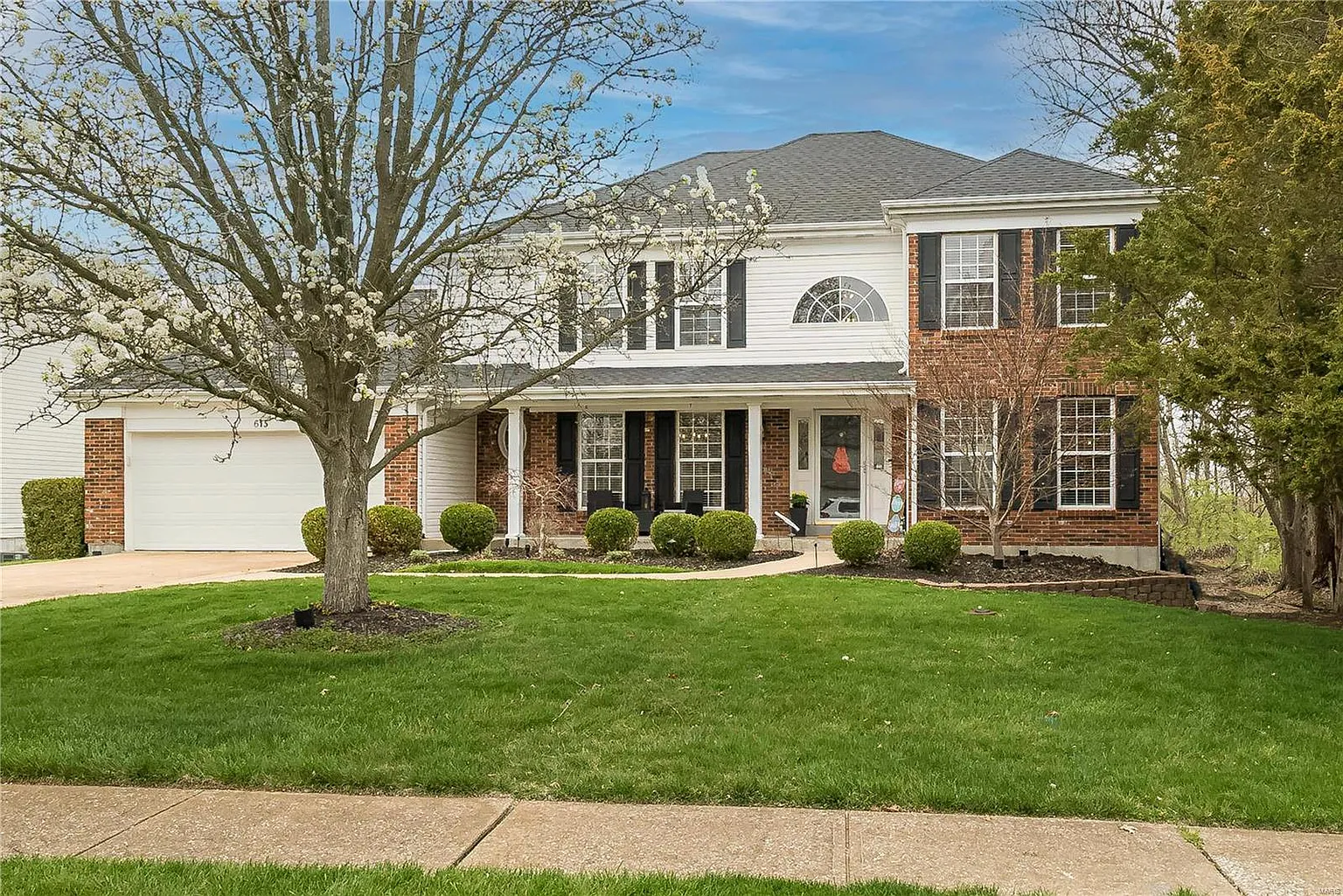 615 Kehrs Mill Ridge Dr photo 1