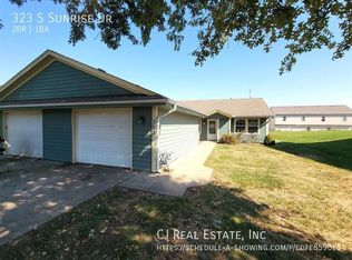 323 S Sunrise Dr, Raymore, MO 64083