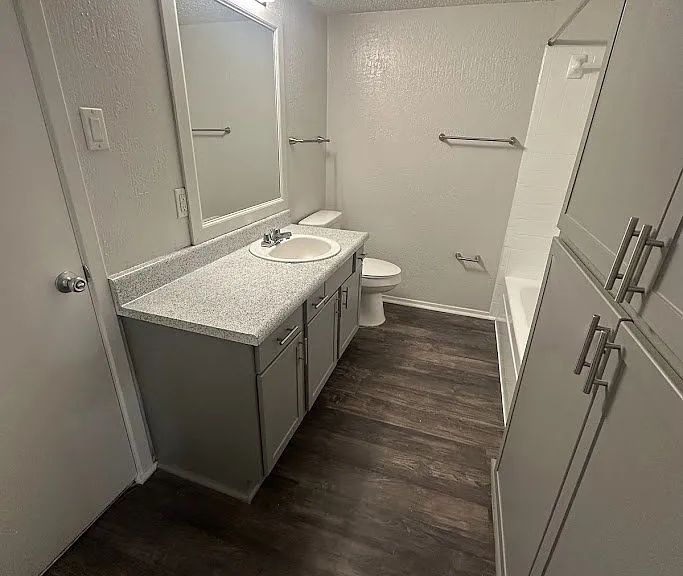 Juniper Springs Apartments — Photo 74