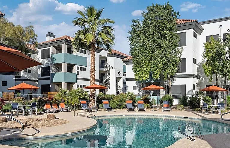 Bella Vista Apartment Homes — Photo 3