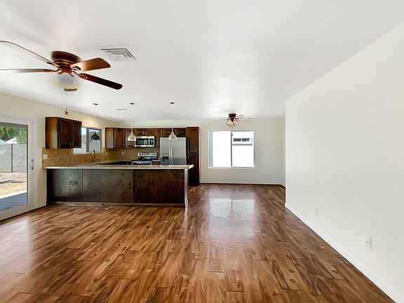 3rd image of 465 W Orchid Ln