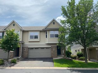 1010 Drew Dr, Woodbury, MN 55129