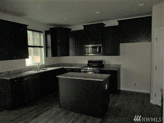 5th image of 13816 65th Ave E