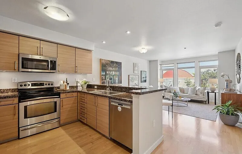 1 bed, 1.0 bath, 659 sqft, $4,200 — Photo 4