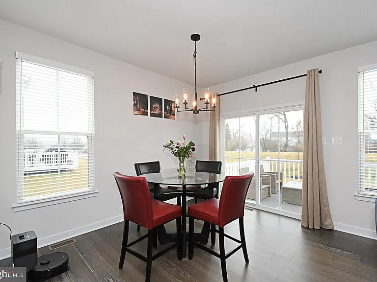 500 Sterling Dr — Photo 14