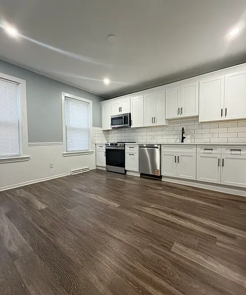 233 Centre St #2 — Photo 2