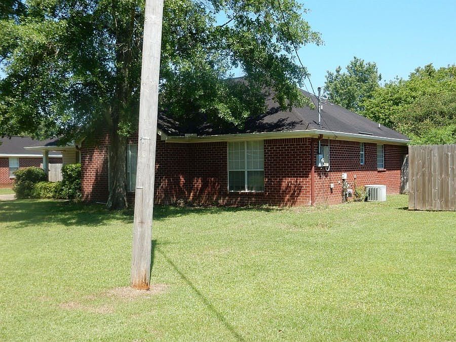 2nd image of 10680 Southern Ln