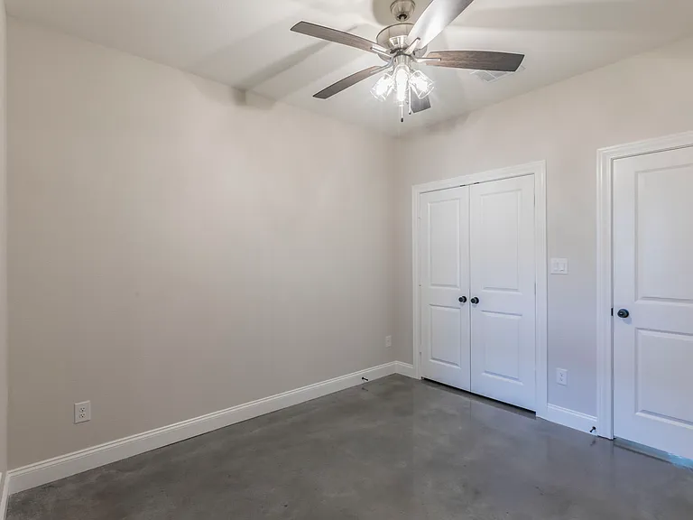 704 Wind Sail Ct — Photo 18