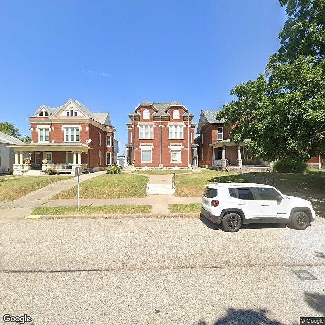 1st image of 1113-1115 Vermont St #1113
