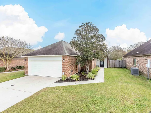 9089 Lake Mist Dr, Baton Rouge, LA 70810