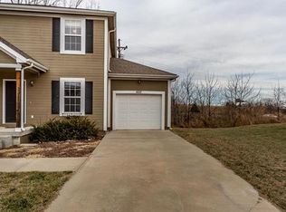 633 Spring Ave, Bonner Springs, KS 66012