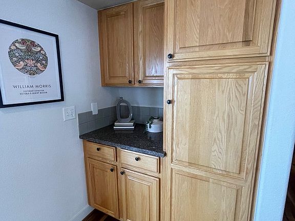 5th image of 2150 Sherwood Forest Ct